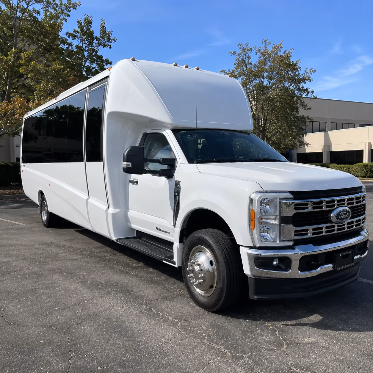 charter buses for riverside convention center events and conference shuttles
