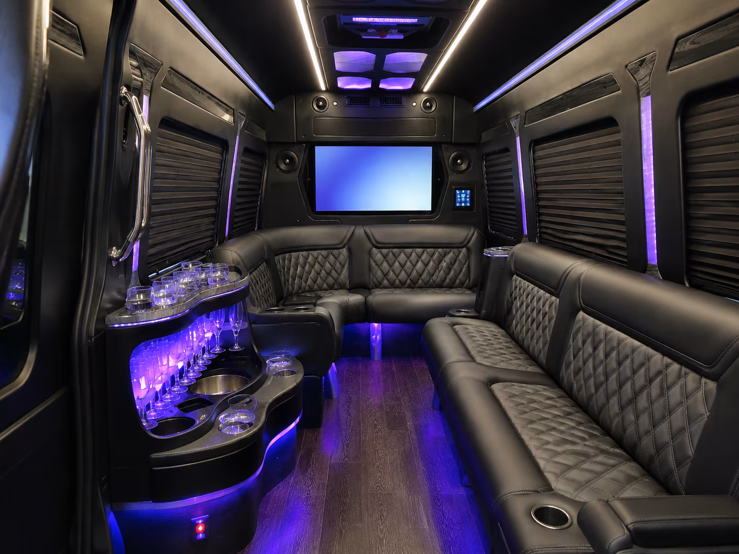 concert buses for groups heading to the hollywood bowl and la venues