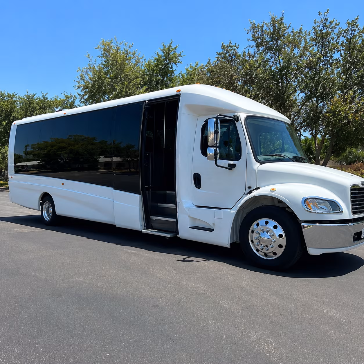 wedding and quinceanera buses for riverside celebrations